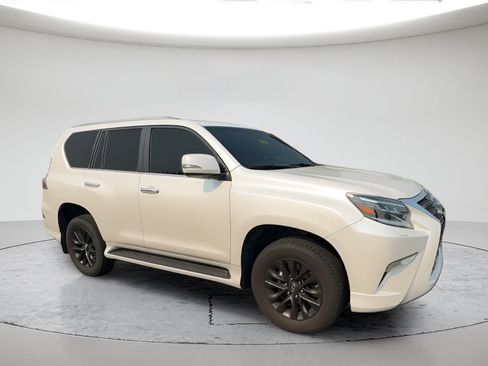 Used 2023 Lexus GX 460 Premium w/ Premium Package AWD/4WD image 4