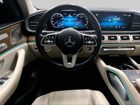 Used 2022 Mercedes-Benz GLS 450 4MATIC image 6