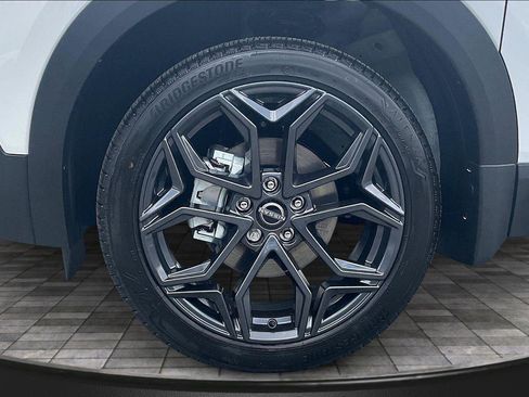 New 2025 Nissan Kicks SR AWD/4WD image 10