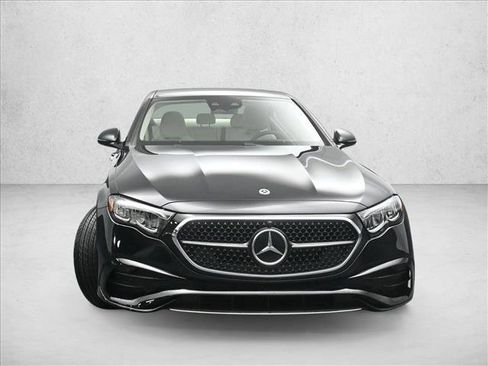 New 2026 Mercedes-Benz E 450 4MATIC Sedan image 3
