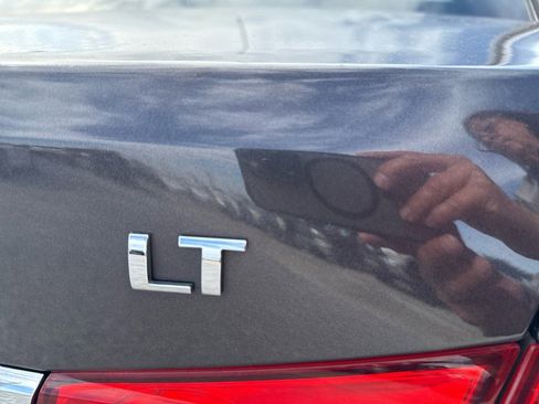 Used 2015 Chevrolet Cruze LT image 17