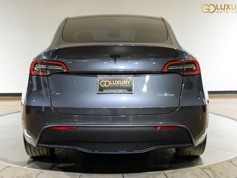 Used 2023 Tesla Model Y Long Range AWD/4WD image 10