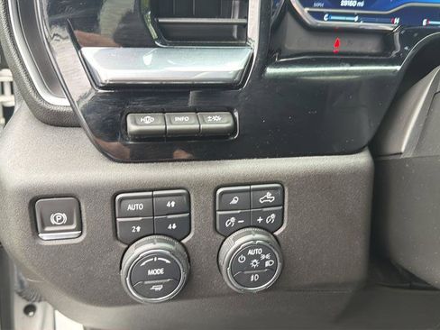 Certified 2023 Chevrolet Silverado 1500 High Country w/ High Country Premium Package AWD/4WD image 32
