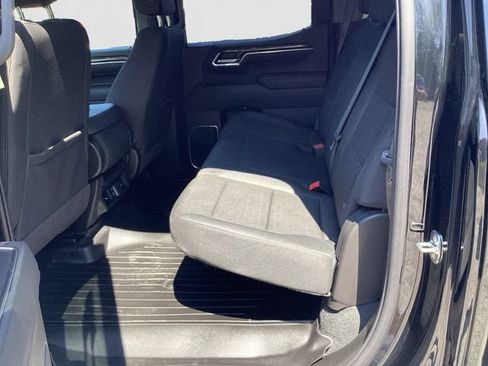 Used 2025 Chevrolet Silverado 1500 LT AWD/4WD image 13