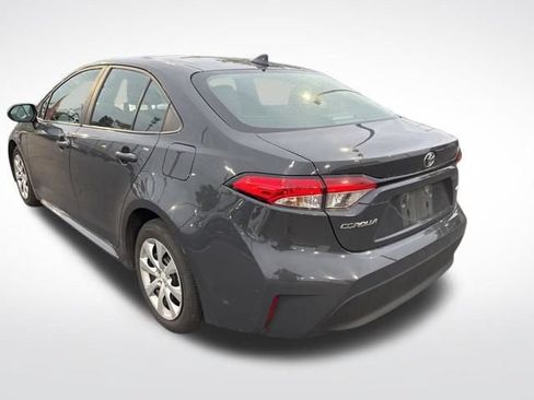 Used 2024 Toyota Corolla LE FWD image 5