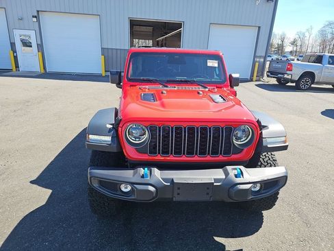 Used 2025 Jeep Wrangler Unlimited Rubicon 4xe w/ Convenience Group image 6