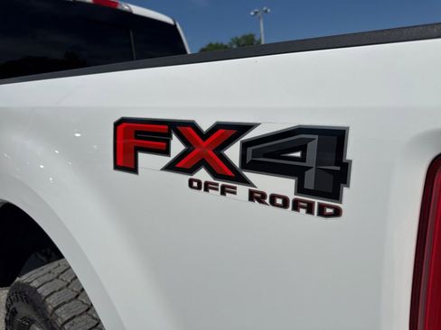 Used 2017 Ford F250 Lariat w/ Lariat Ultimate Package image 32