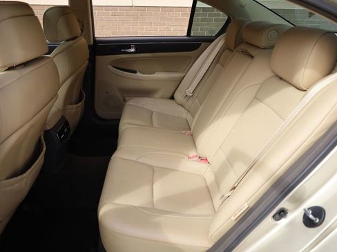 Used 2010 Hyundai Genesis 4.6 image 15