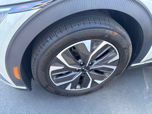 Used 2024 Kia EV6 Light AWD/4WD image 4