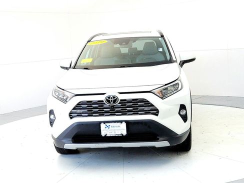 Used 2019 Toyota RAV4 Limited image 8