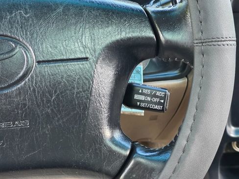 Used 2002 Toyota 4Runner SR5 AWD/4WD image 39