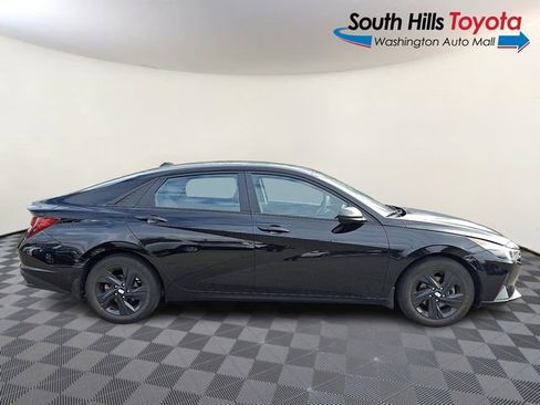 Used 2022 Hyundai Elantra SEL image 7