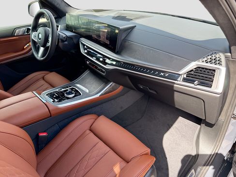 New 2026 BMW X7 xDrive40i w/ Executive Package image 15