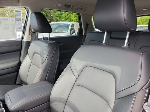 New 2026 Nissan Pathfinder SL image 28