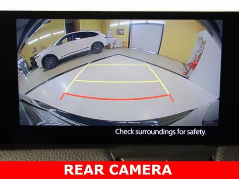 Used 2025 MAZDA CX-70 Plug-In Hybrid w/ Premium Pkg image 18