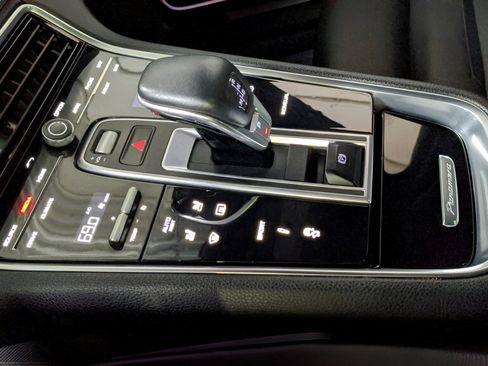 Used 2017 Porsche Panamera 4S w/ Premium Package Plus image 22