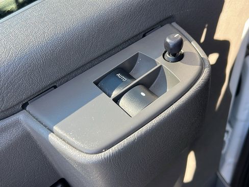 Certified 2023 Chevrolet Express 2500 w/ Driver Convenience Package image 16