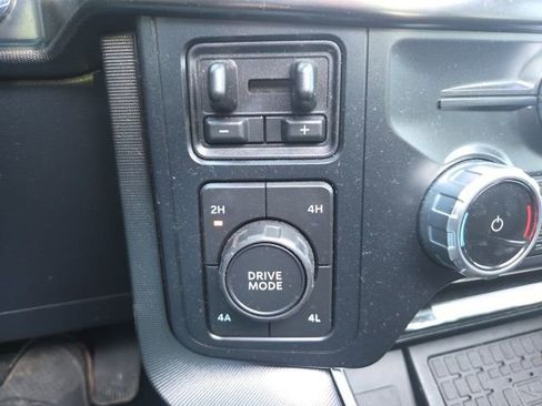 Certified 2023 Ford F150 Platinum w/ Equipment Group 701A High image 37