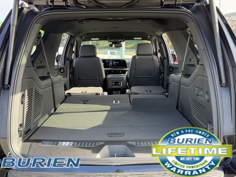 New 2026 Chevrolet Suburban Premier image 42