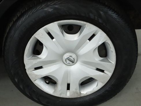 Used 2012 Nissan Versa 1.8 S w/ Plus Pkg image 38