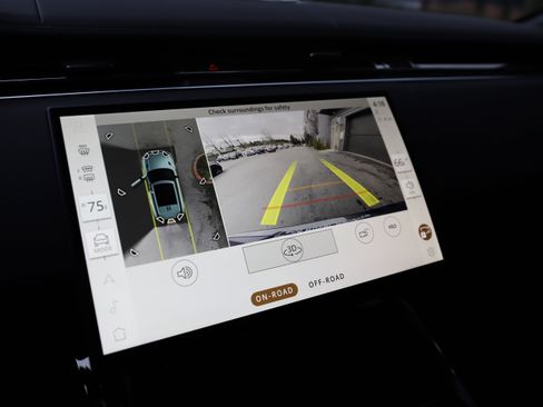 Certified 2025 Land Rover Range Rover Sport S image 22