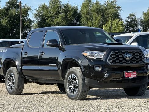 Used 2023 Toyota Tacoma TRD Sport w/ Advanced Technology Package AWD/4WD image 10