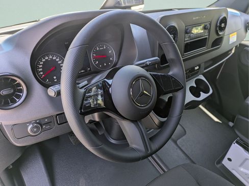 New 2026 Mercedes-Benz Sprinter 2500 image 4