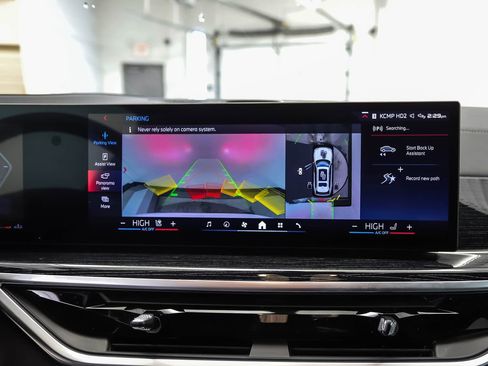 Certified 2024 BMW X7 M60i w/ Executive Package image 18