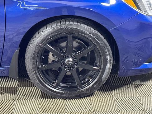 Used 2015 Subaru Legacy 2.5i Limited w/ Popular Package #4 image 22