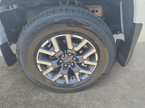 New 2026 Nissan Frontier SV w/ SV Convenience Package AWD/4WD image 30