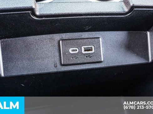 Used 2024 Chevrolet Suburban Premier RWD image 46