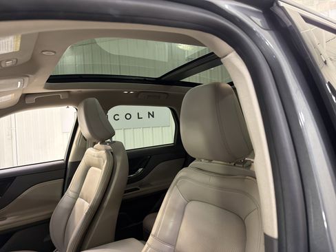 Used 2023 Lincoln Corsair FWD w/ Equipment Group 101A image 10