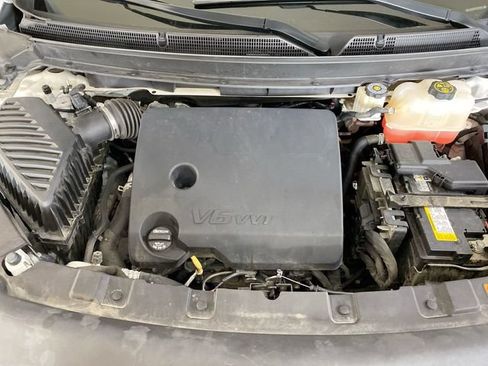 Used 2020 Buick Enclave Essence FWD image 16
