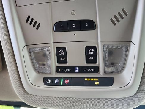 Used 2019 GMC Acadia Denali w/ Technology Package FWD image 24