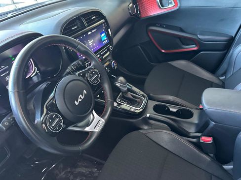 Used 2023 Kia Soul GT-Line FWD image 10