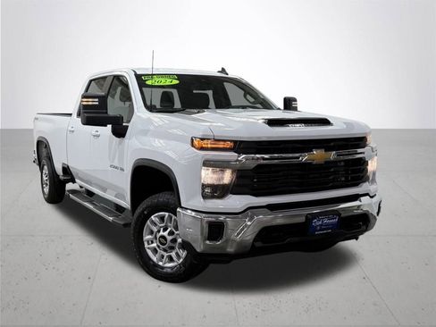Used 2024 Chevrolet Silverado 2500 LT image 7