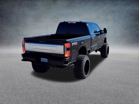 Used 2024 Ford F250 Platinum w/ FX4 Off-Road Package AWD/4WD image 28