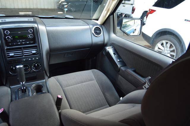 Used 2010 Ford Explorer Sport Trac XLT AWD/4WD image 21