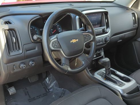 Used 2021 Chevrolet Colorado LT w/ LT Convenience Package AWD/4WD image 10