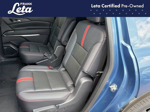 Used 2025 Chevrolet Traverse RS w/ LPO, Floor Liner Package FWD image 28