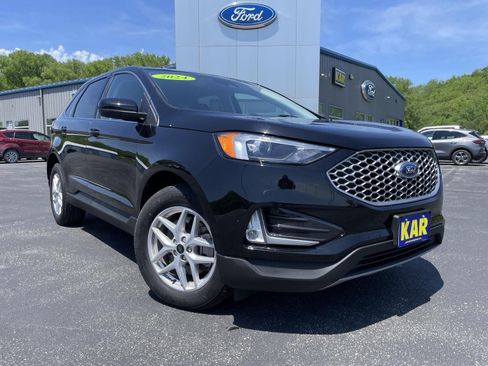 Certified 2024 Ford Edge SEL w/ Convenience Package AWD/4WD image 3