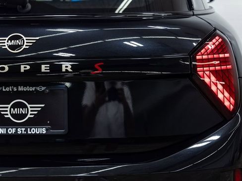 Certified 2025 MINI Cooper S image 10