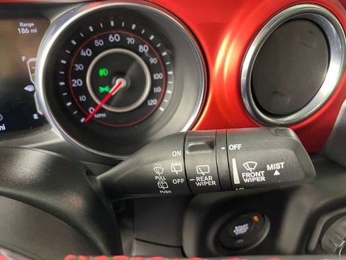 Used 2020 Jeep Wrangler Unlimited Rubicon AWD/4WD image 12