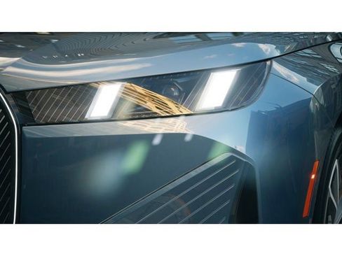 New 2026 BMW iX xDrive45 image 6