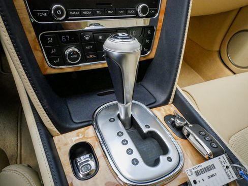 Used 2015 Bentley Continental GT V8 S image 26