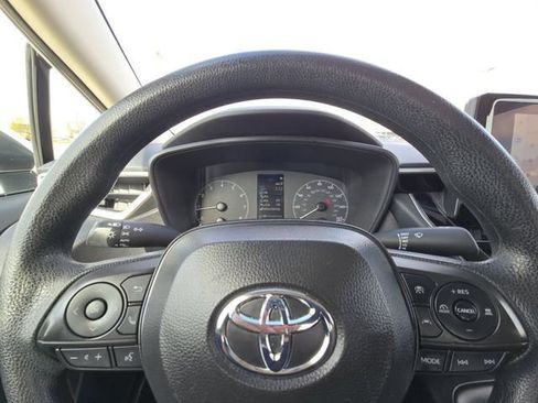 Used 2024 Toyota Corolla LE FWD image 25
