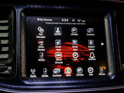 Used 2016 Dodge Challenger SRT image 31