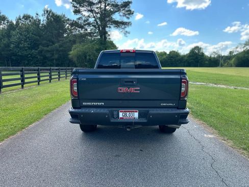 Used 2017 GMC Sierra 1500 Denali AWD/4WD image 4