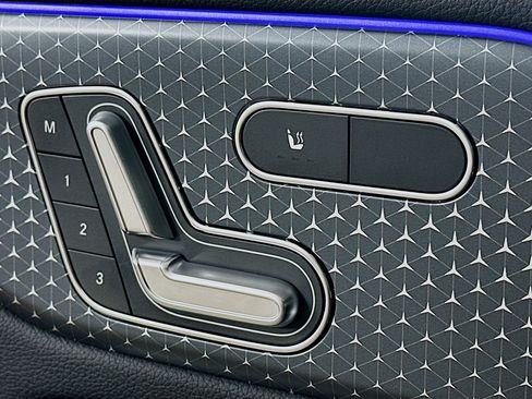 Certified 2025 Mercedes-Benz GLB 250 4MATIC image 26