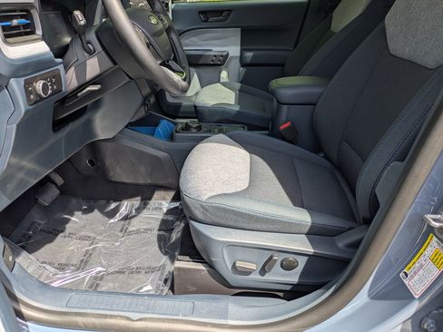New 2026 Ford Maverick XLT w/ XLT Luxury Package FWD image 11